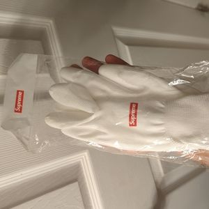 Supreme Rubberized Gloves